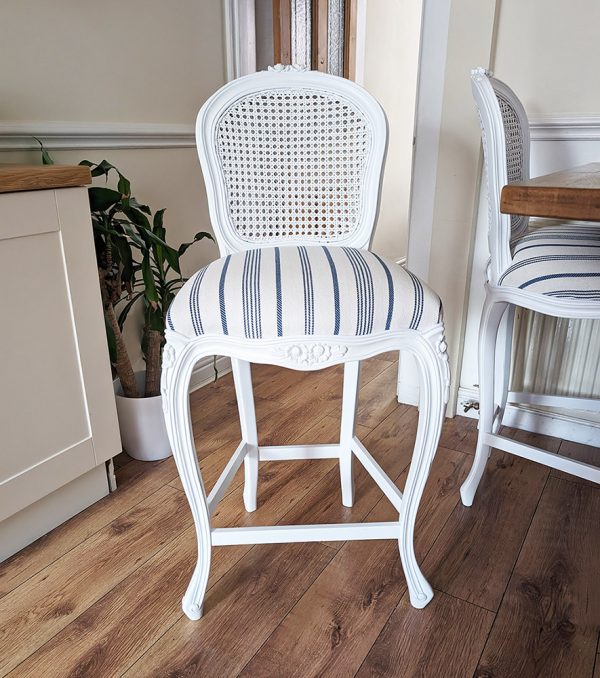 Lily Bar Stool